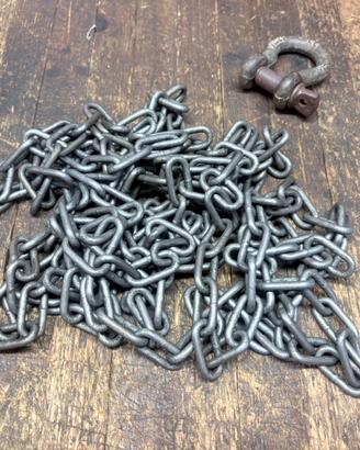 Catena in ferro