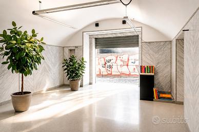CORSO UMBERTO Locale in area alto flusso turistico