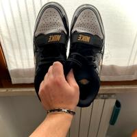 Nike Air Jordan (colorway Black/Gold)