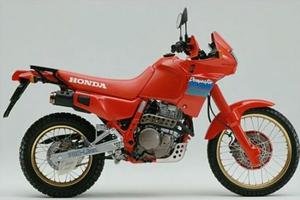 Pezzi Honda Dominator 650