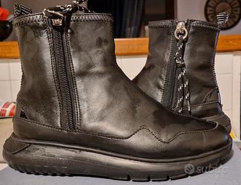 Stivaletto nero Hogan con zip 