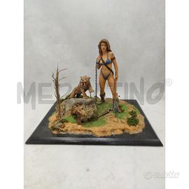 DIORAMA MODELLISMO DONNA CON ANIMALE