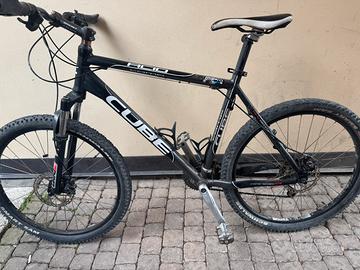 Bicicletta CUBE