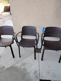 3 sedie marrone scuro