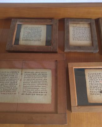 Antiche pagine di bibbia copta