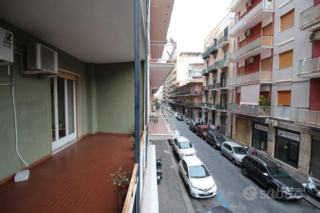 5 vani con terrazza pressi via Umberto