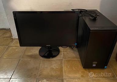Pc fisso con monitor