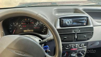 Fiat Punto 80.000 km – Revisione OK – Perfetta uso