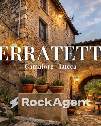 Casa indipendente di 210 m² con più di 5 locali a 