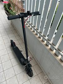 Monopattino Xiaomi ruote piene - Da riparare