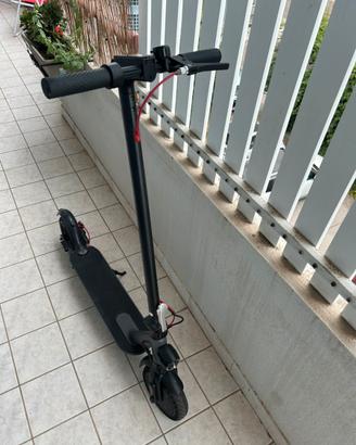 Monopattino Xiaomi ruote piene - Da riparare