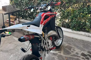 HUSQVARNA SM 125 2008 MOTARD (prezzo trattabile)