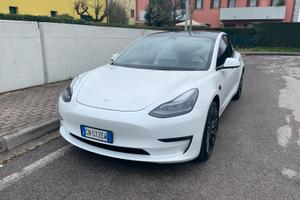 Tesla model 3 performance