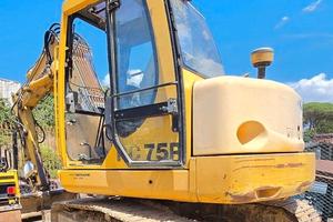 Escavatore idraulico cingolato Komatsu PC 75 R