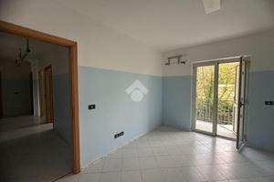 4 LOCALI A NOCERA TERINESE