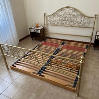 Letto in Ottone e Rete con Doghe
