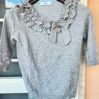 Maglioncino grigio romantico e femminile