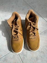 Sarpe  Nike Court Borough Mid 2 n38.5