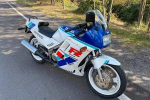 Yamaha FZ 750 GENESIS