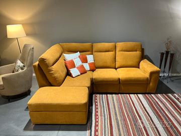 Divano angolare con relax e contenitore
