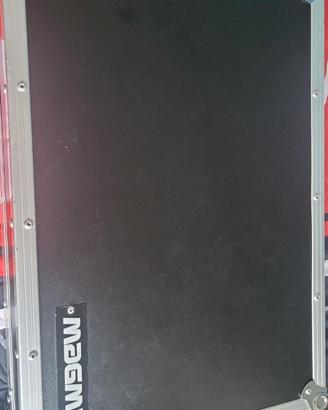 WORKSTATION FLIGHTCASE ddj400 Flx4