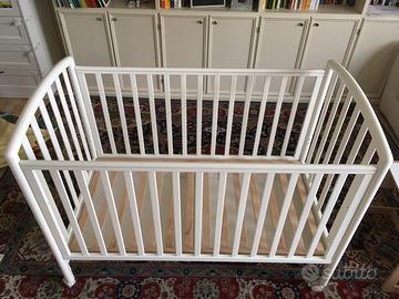 Lettino Pali a sponde mobili con materasso