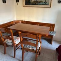TAVOLO CON SEDUTE COMPLETO IN LEGNO