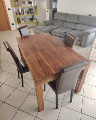 Tavolo vero legno e 4 sedie in pelle
