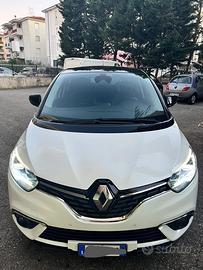 Renault Scenic 1.5 edc Bose