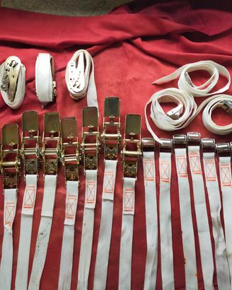 cinghie di fissaggio