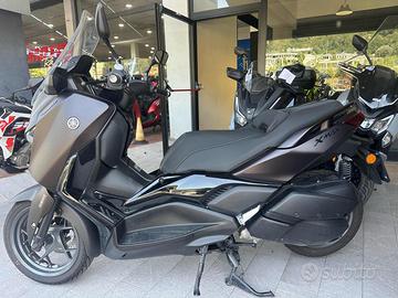 YAMAHA X-MAX 300 TECH