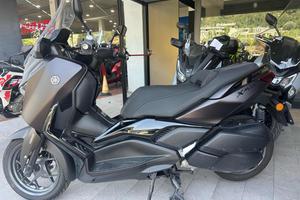 YAMAHA X-MAX 300 TECH
