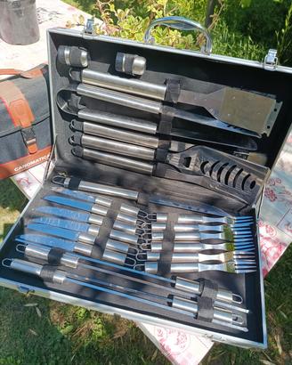 Set Barbecue Professionale in Acciaio In