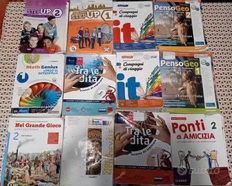 libri di scuola 1 e 2 anno media rosso di San seco
