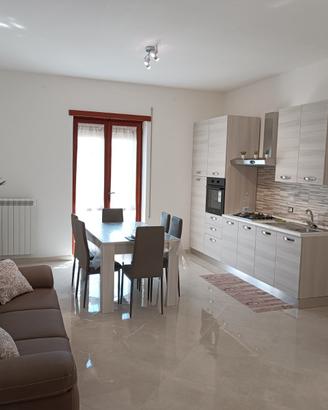 Casa con giardino