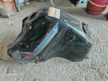 serbatoio carburatore cupolino 