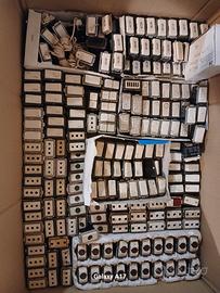 Lotto componenti elettrici bticino serie Magic