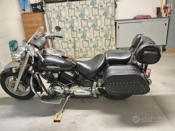 Yamaha XVS 1100 DragStar