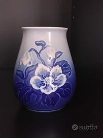 Vaso Bing and Grøndahl Rosa di Natale