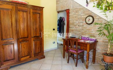 APPARTAMENTO CON INGRESSO INDIPENDENTE DI AMPIE ME