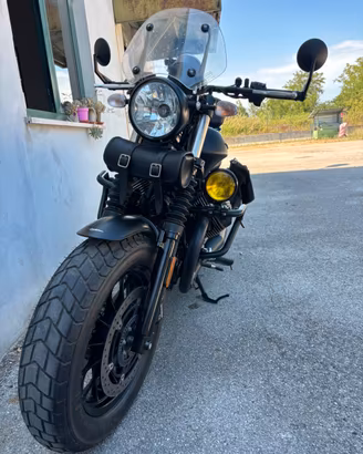 MOTO GUZZI V9 Bobber