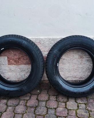 Pneumatici invernali 235/65/R17