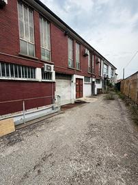 MAGAZZINO A TORTONA