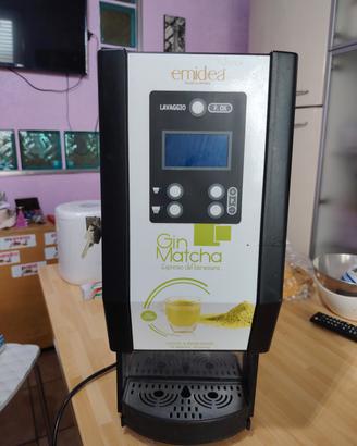 macchina professionale per bevande solubili