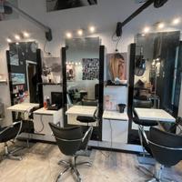 POSTAZIONI DA BARBIERE/PARRUCCHIERE COMPLETO