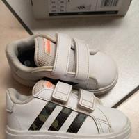 Scarpe bambino/bambina Adidas – n.20