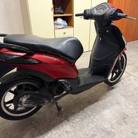 Piaggio Liberty 50cc. 4 tempi