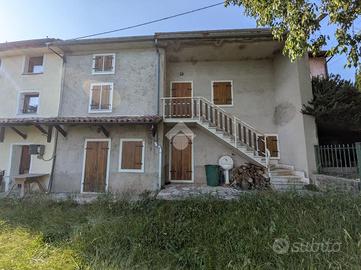 RUSTICO A CAPRINO VERONESE