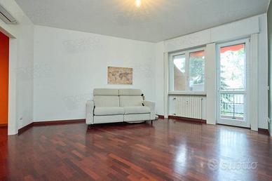 Appartamento di 100 m² con 3 locali a Milano