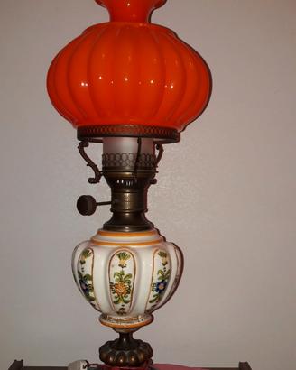 Lampada da tavolo
